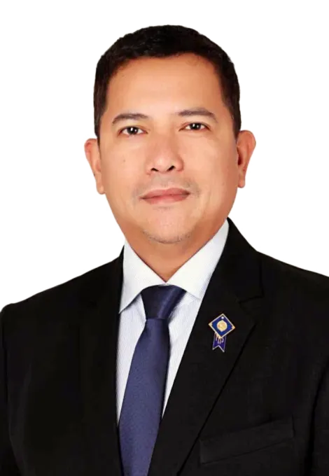 Portrait of Edwin M. Valencia